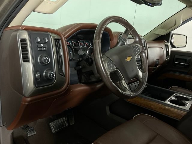 Used 2015 Chevrolet Silverado 2500 High Country w/ Duramax Plus Package AWD/4WD image 18