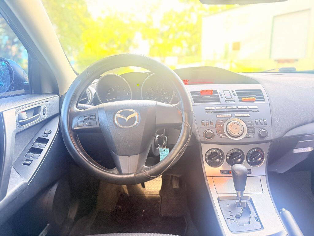 Used 2011 MAZDA MAZDA3 i Sport image 13