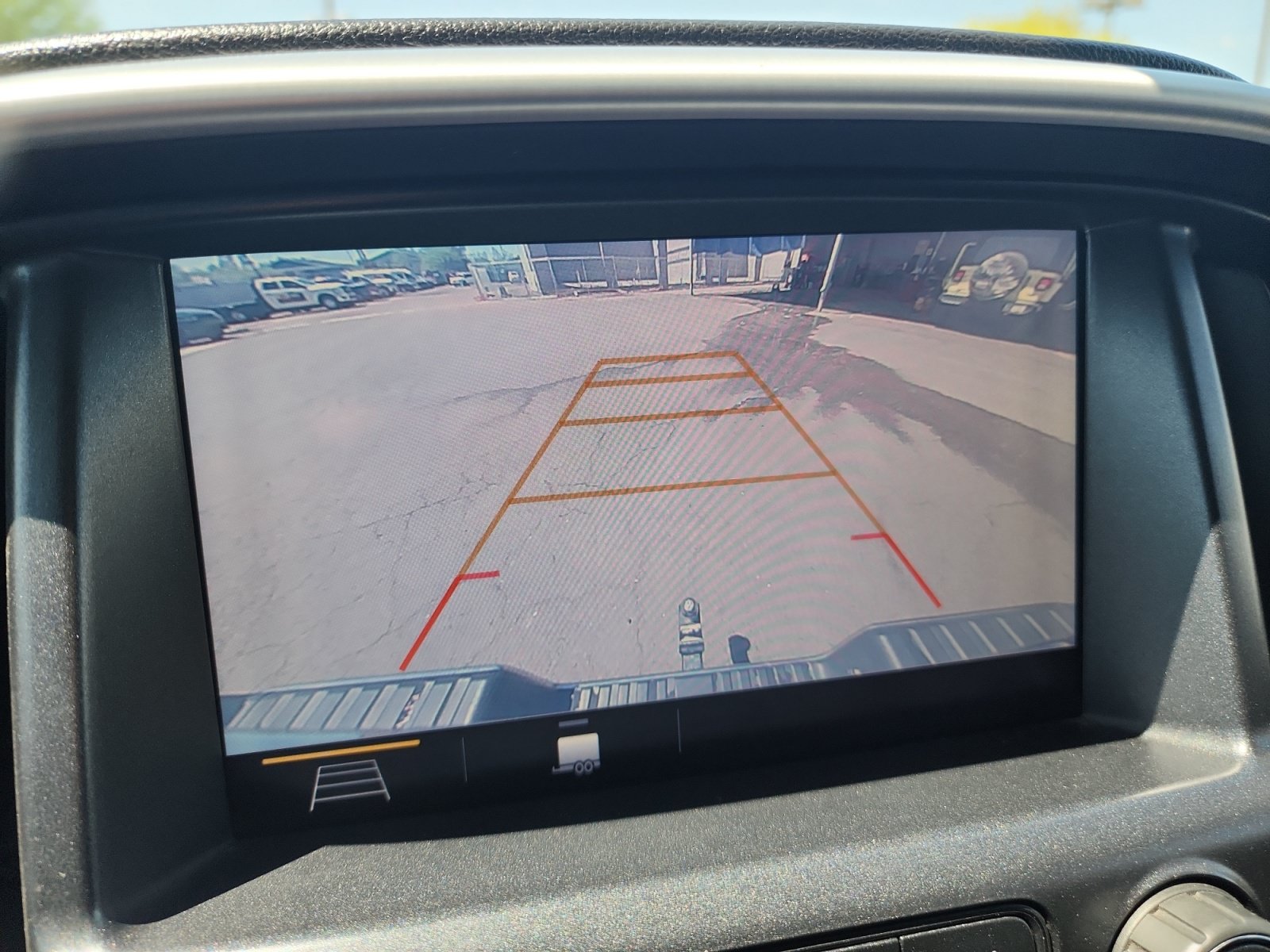Used 2019 GMC Canyon SLE w/ Driver Alert Package AWD/4WD image 22