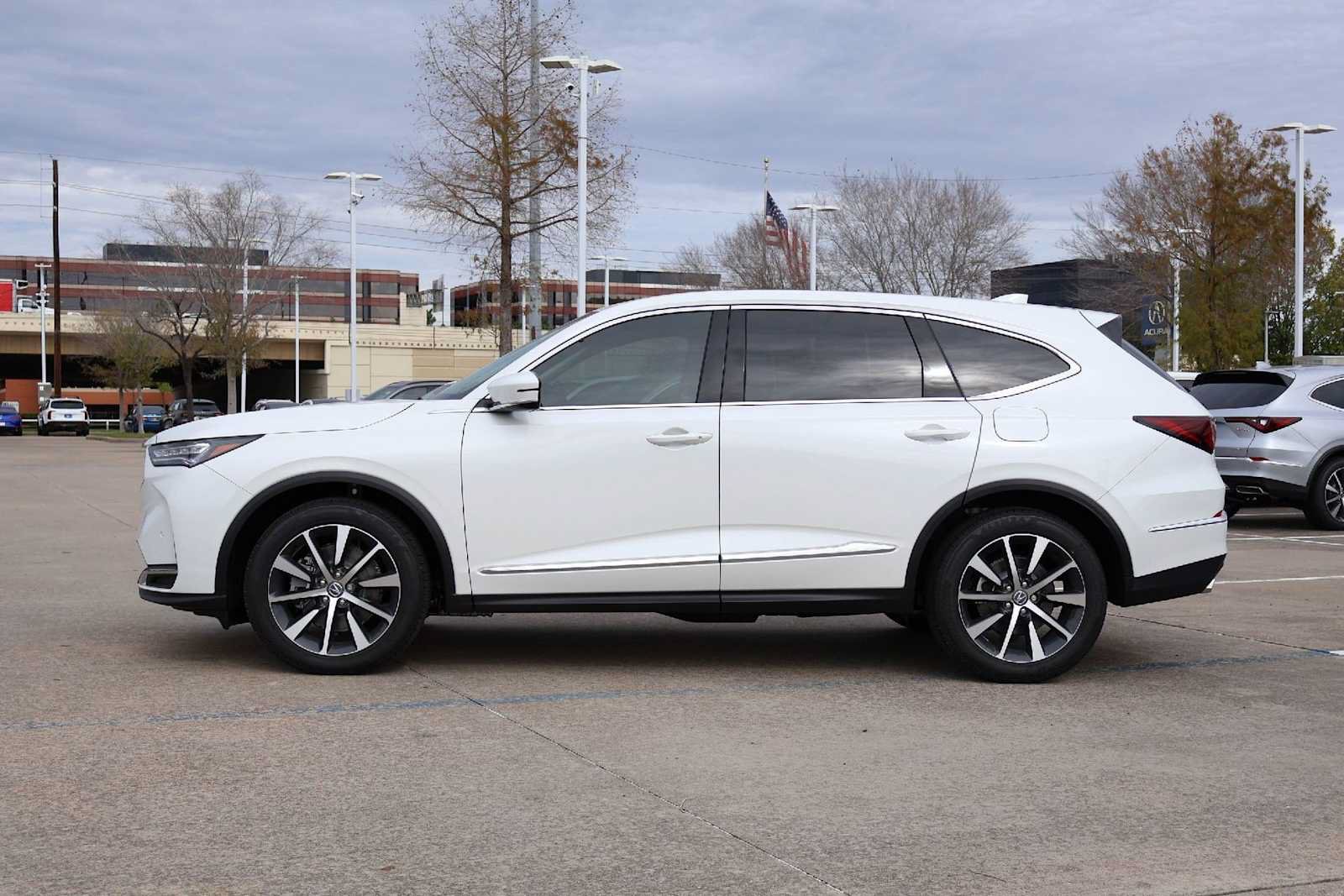 Certified 2026 Acura MDX w/ Technology Package FWD image 3