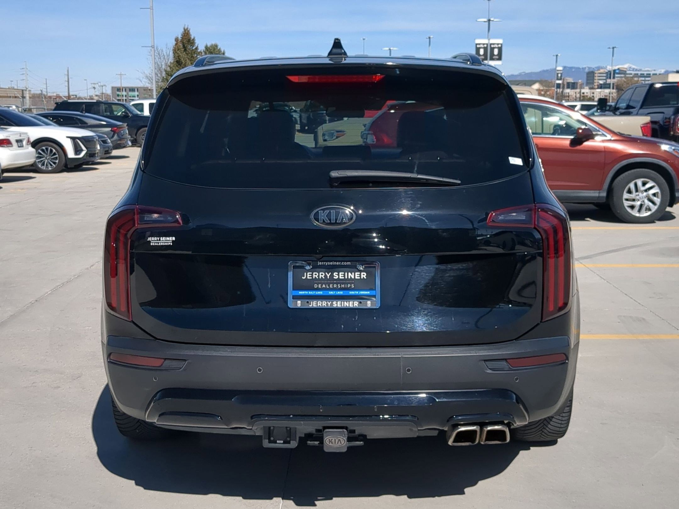 Used 2021 Kia Telluride SX w/ SX Prestige Package image 4
