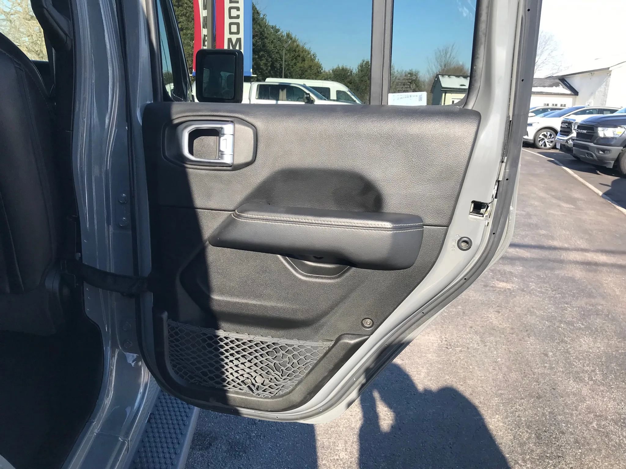 Used 2023 Jeep Wrangler Unlimited Sahara image 50