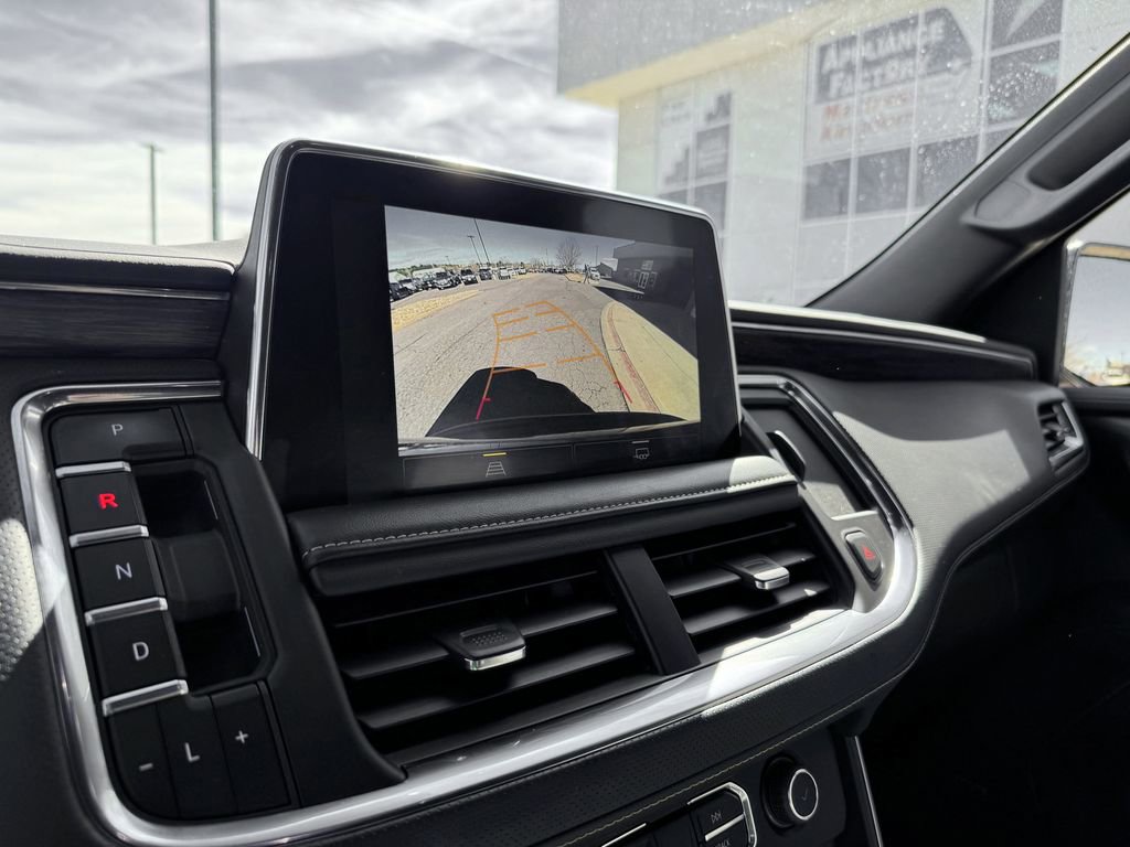 Used 2023 Chevrolet Suburban Premier image 22