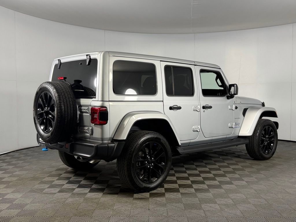 Used 2023 Jeep Wrangler Unlimited Sahara image 5
