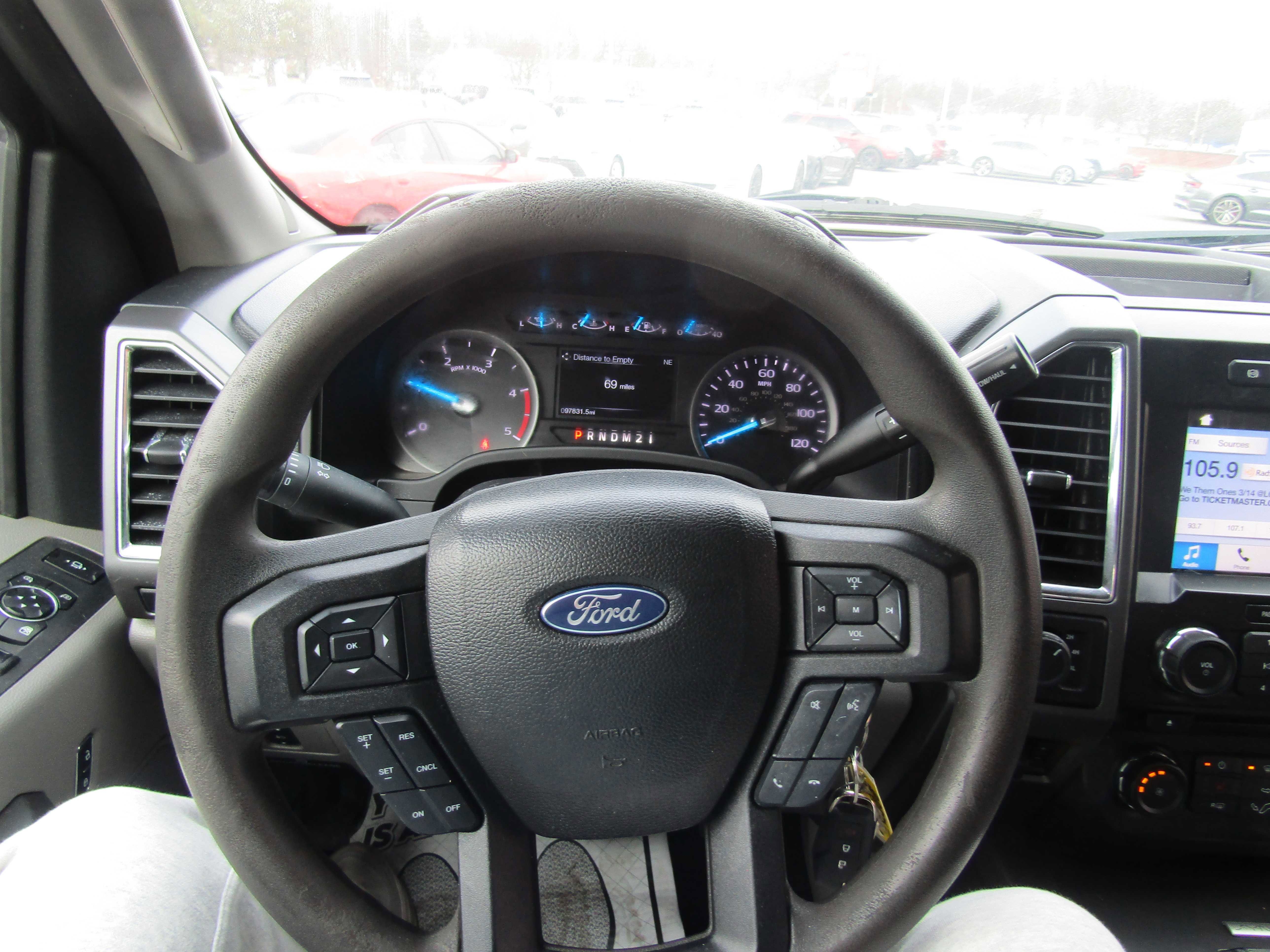Used 2017 Ford F250 XLT w/ XLT Premium Package AWD/4WD image 23
