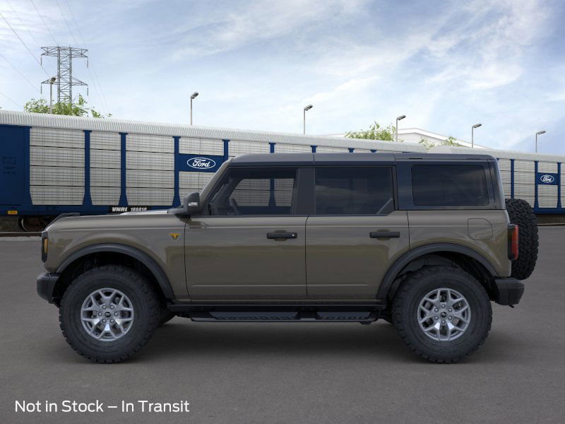 New 2025 Ford Bronco Badlands image 3