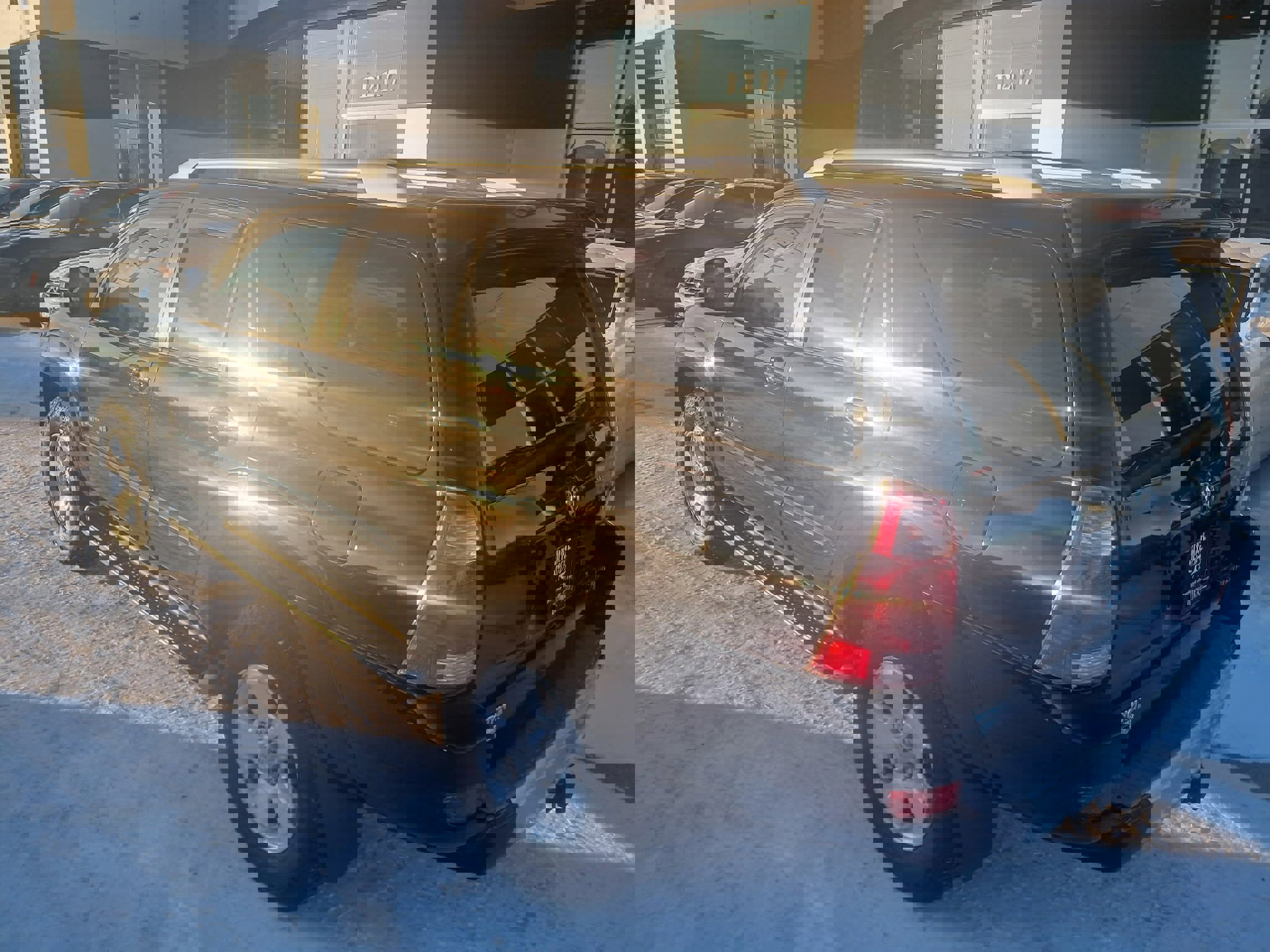 Used 2003 Toyota 4Runner Limited AWD/4WD image 4