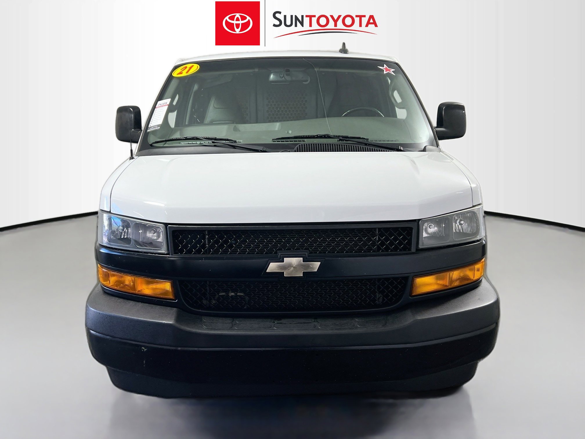 Used 2021 Chevrolet Express 2500 Extended w/ Communications Package image 10