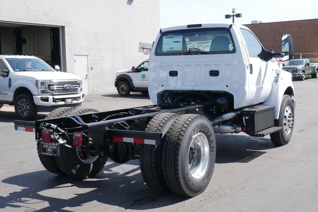 New 2027 Ford F750 2WD Regular Cab Super Duty image 7