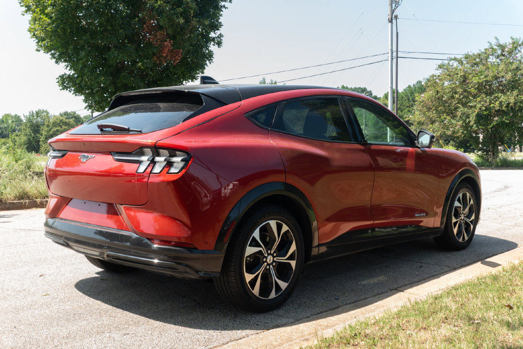 Used 2022 Ford Mustang Mach-E Premium RWD image 8