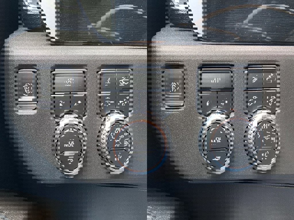 Used 2022 GMC Sierra 1500 SLT w/ SLT Premium Plus Package image 31