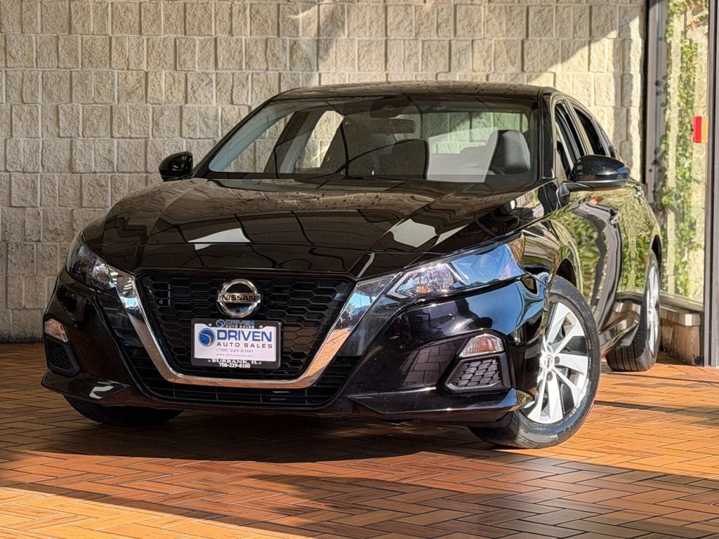 Used 2022 Nissan Altima 2.5 S FWD image 2