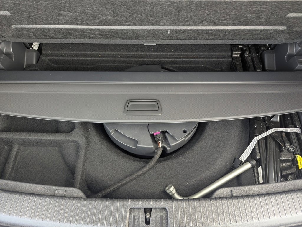 Used 2019 Volkswagen Atlas SEL Premium image 33