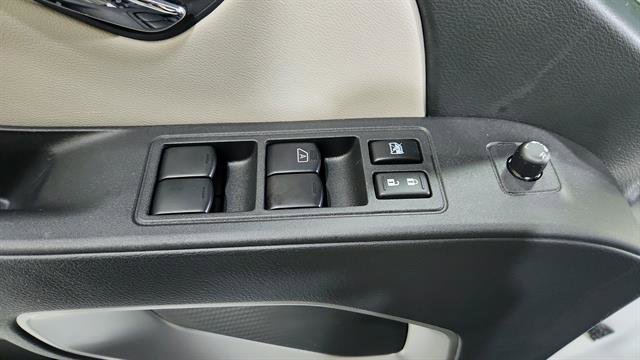 Certified 2025 Nissan Frontier SV RWD image 40