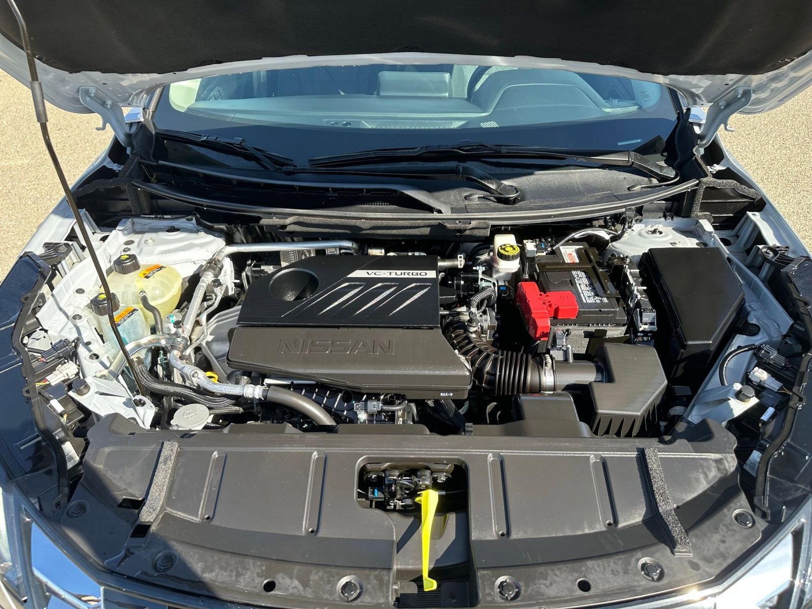 Used 2025 Nissan Rogue SV image 34