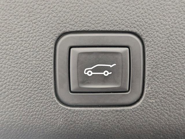 Used 2024 Chevrolet Tahoe LT image 31