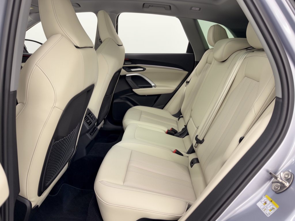 Used 2025 Audi Q5 Prestige AWD/4WD image 25