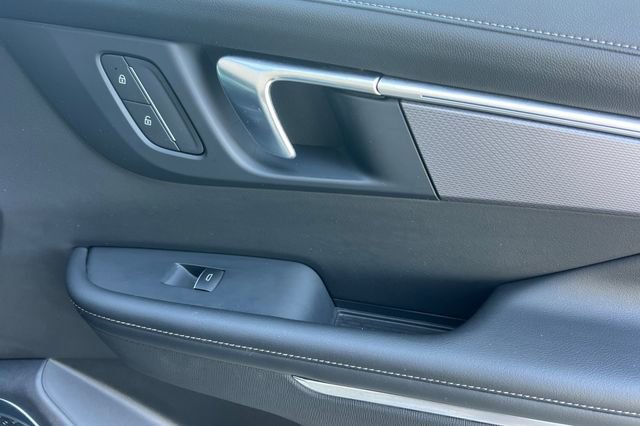 Used 2025 Buick Enclave Sport Touring image 22