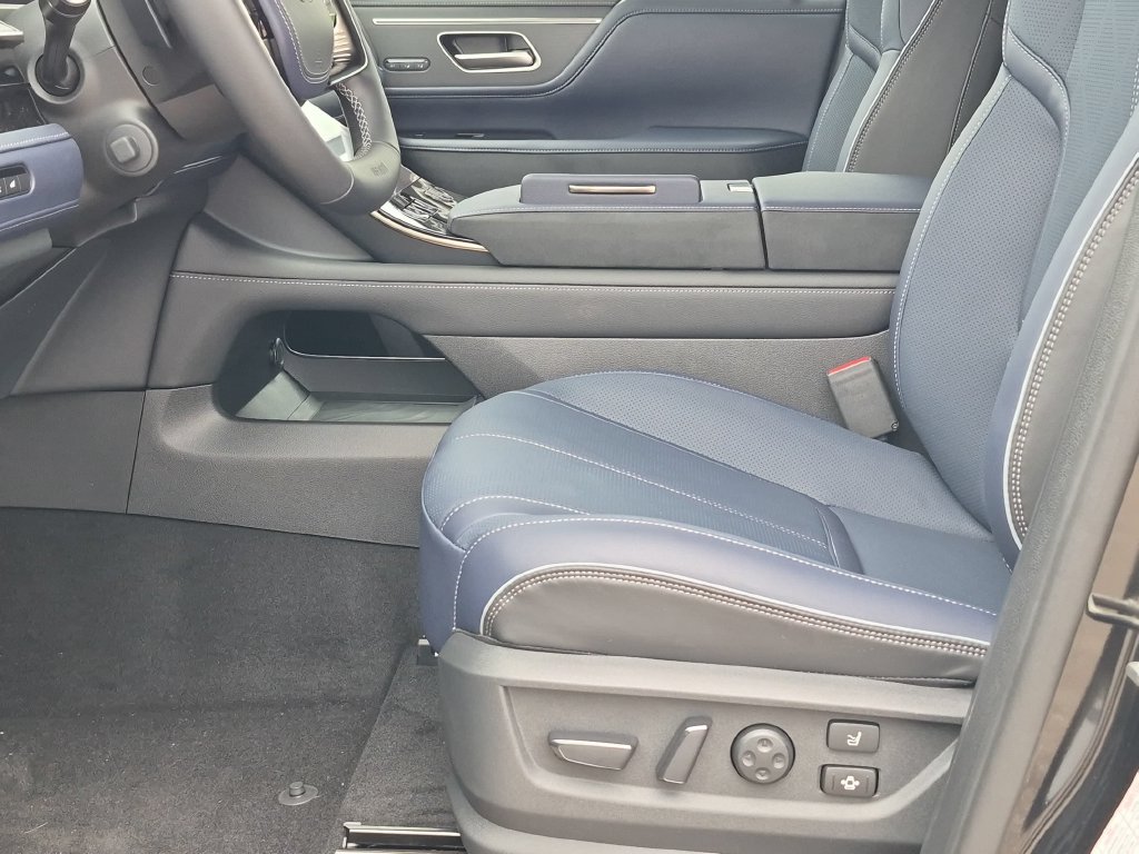 New 2027 INFINITI QX80 Sensory w/ Sport Exterior Package AWD/4WD image 12