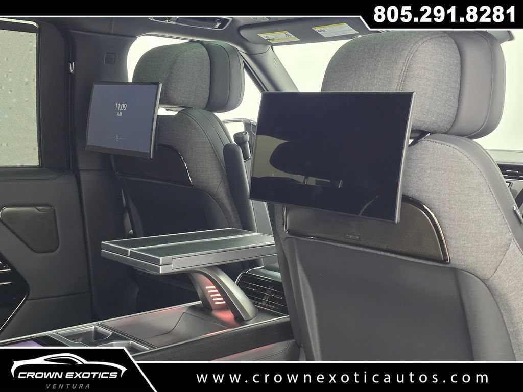 Used 2024 Land Rover Range Rover SV AWD/4WD image 16
