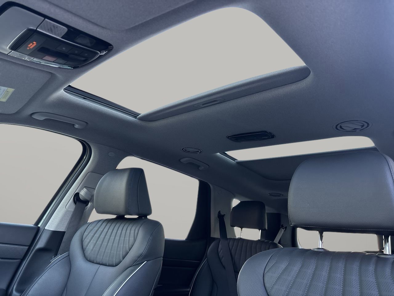 Used 2023 Hyundai Palisade Limited w/ Cargo Package image 14