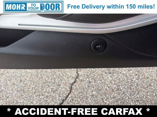 Used 2020 Chevrolet Camaro LT RWD image 12