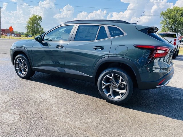 New 2025 Chevrolet Trax LT image 2