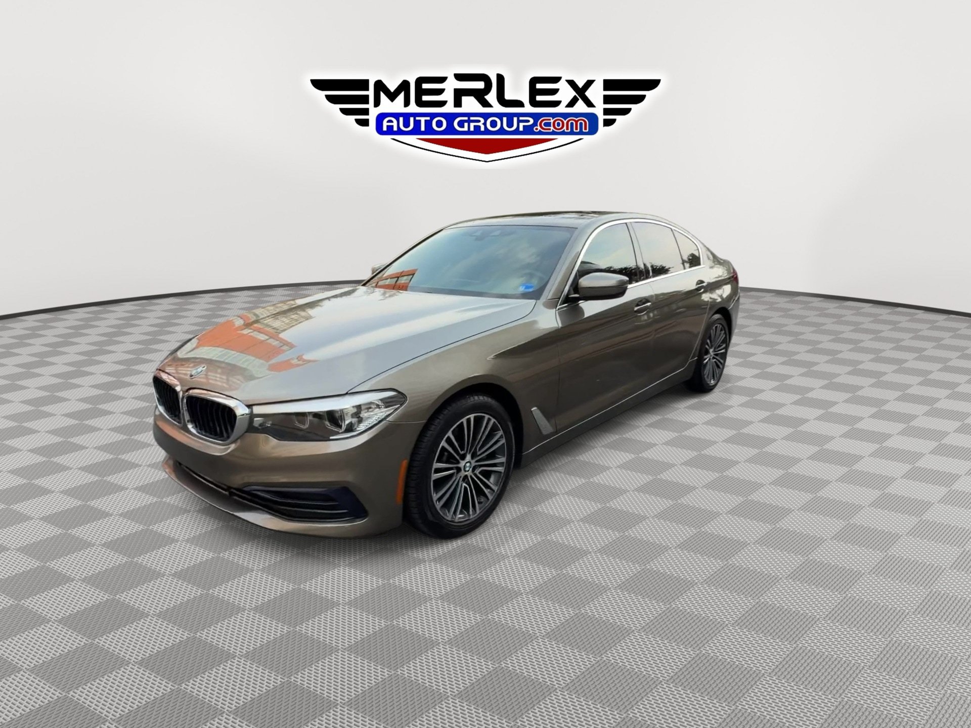 Used 2019 BMW 530i xDrive w/ Convenience Package AWD/4WD image 3