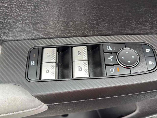 Used 2025 Mitsubishi Outlander SEL image 20