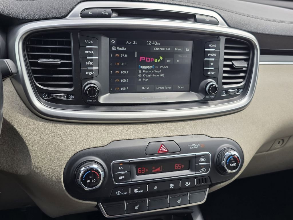 Used 2019 Kia Sorento LX w/ LX Convenience Package image 4