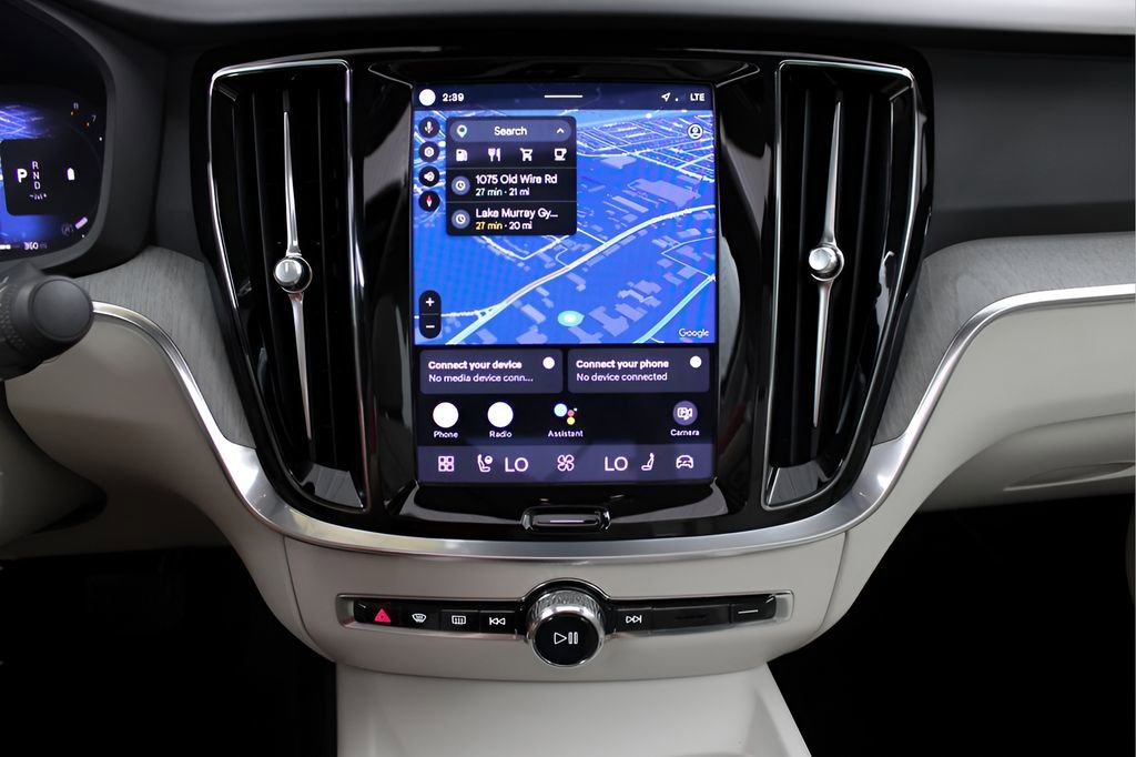 Used 2023 Volvo S60 B5 Plus w/ Climate Package image 34