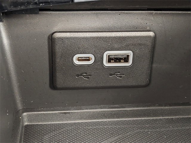 Used 2022 Buick Envision Essence w/ Sport Touring Package image 50