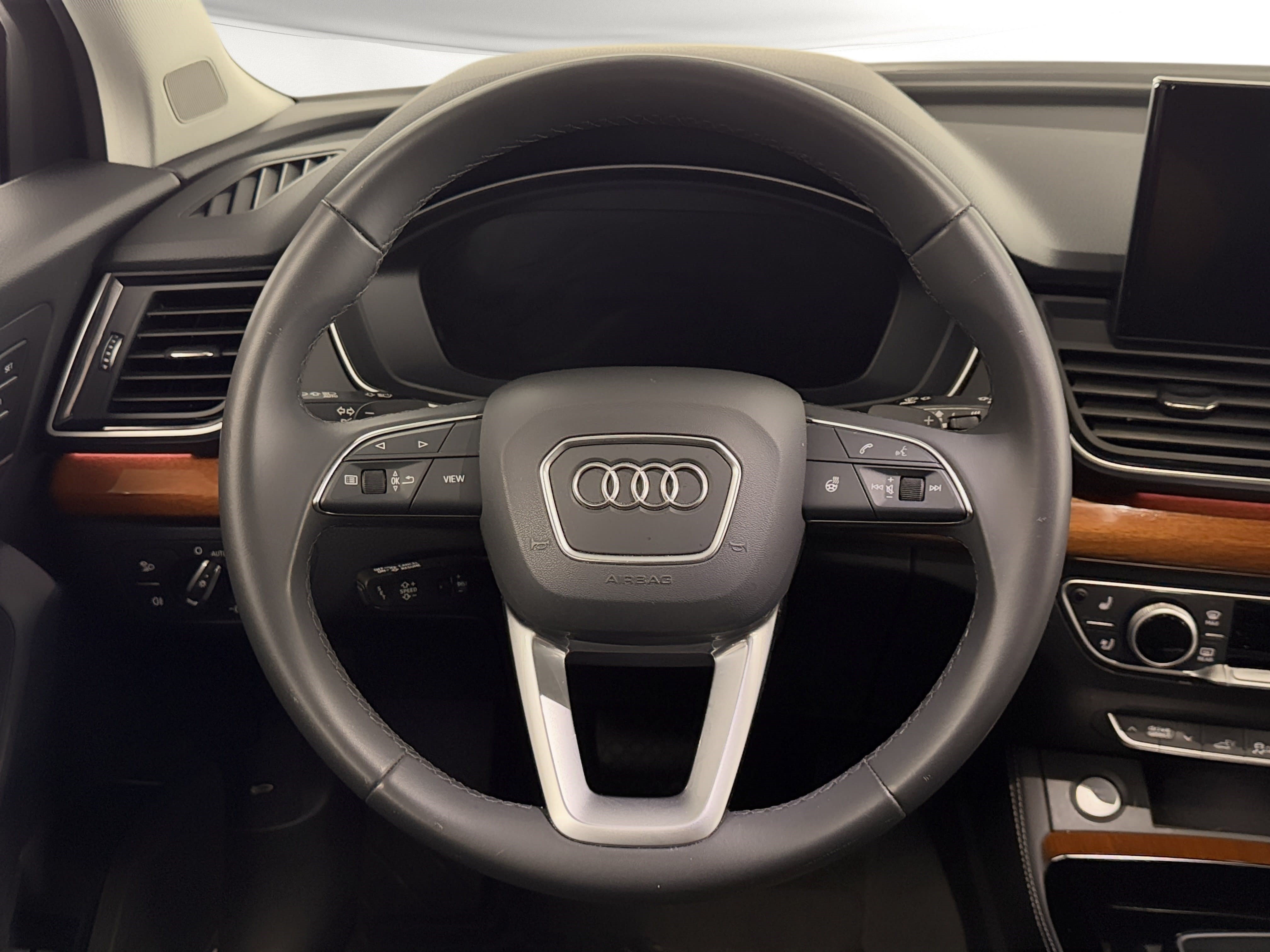 Certified 2023 Audi Q5 e Prestige AWD/4WD image 19
