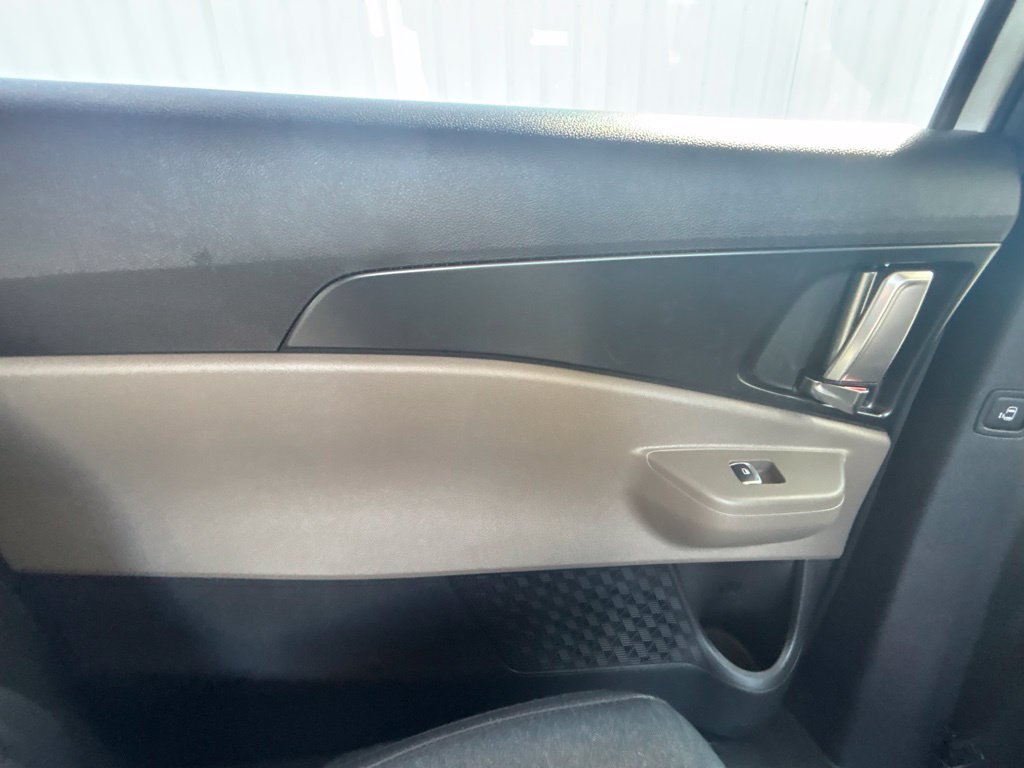Certified 2026 Kia Carnival LX FWD image 19