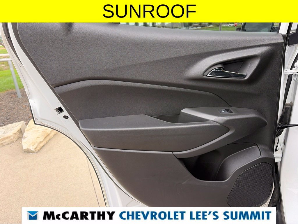 Used 2025 Chevrolet Trax ACTIV w/ Sunroof Package FWD image 39