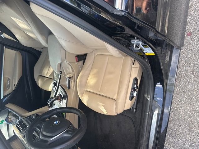 Used 2017 BMW 330i Sedan RWD image 2