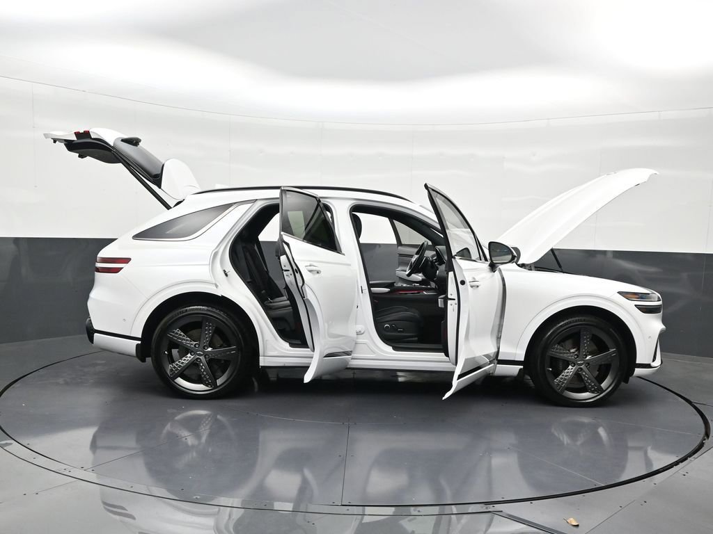 Used 2025 Genesis GV70 2.5T w/ Sport Prestige Package image 37