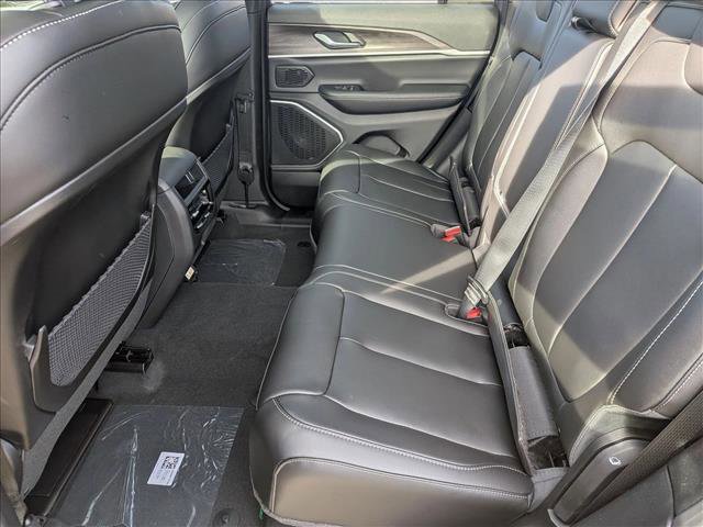 New 2026 Jeep Grand Cherokee Limited image 17