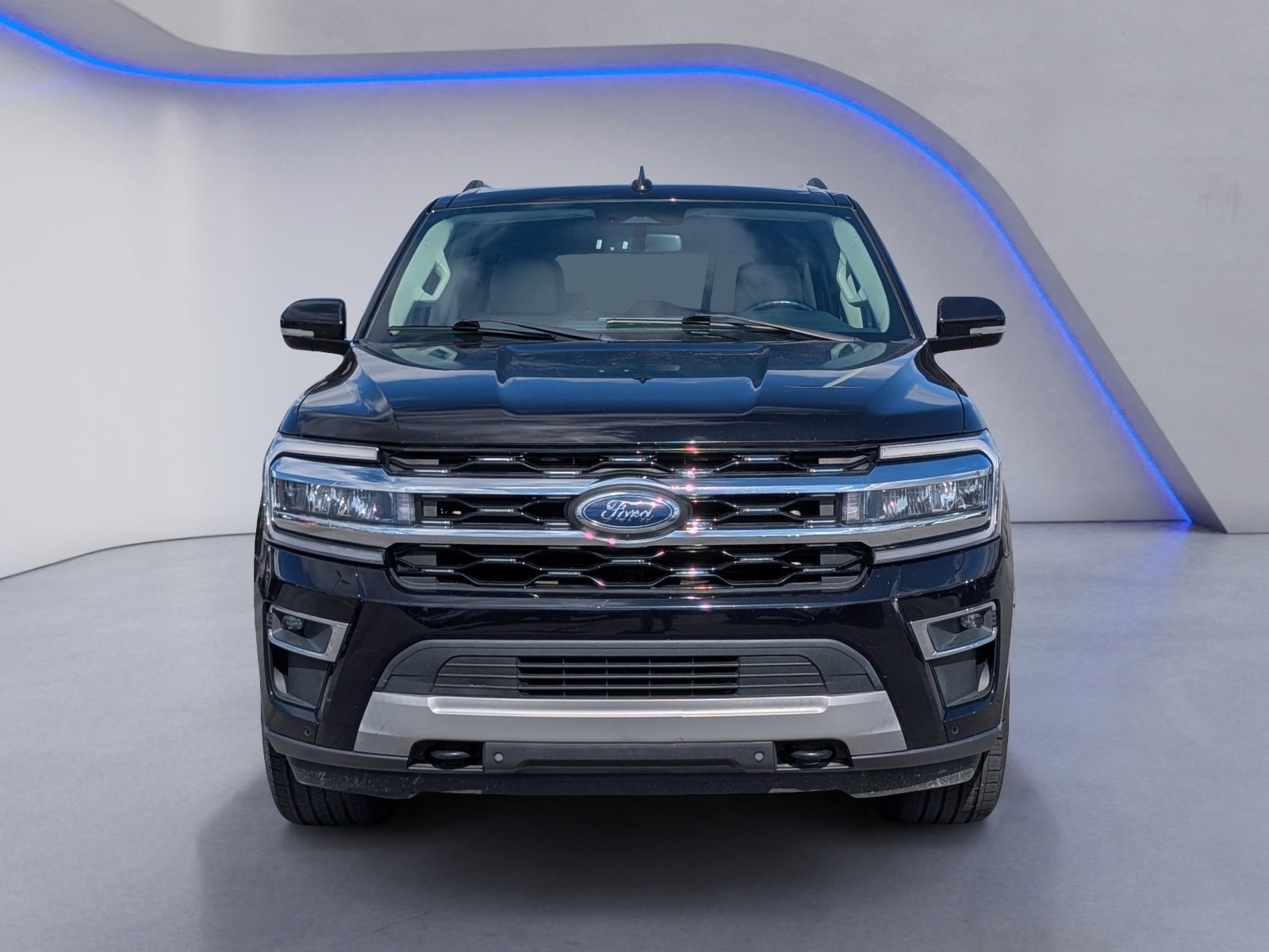 Used 2023 Ford Expedition Max Limited image 3