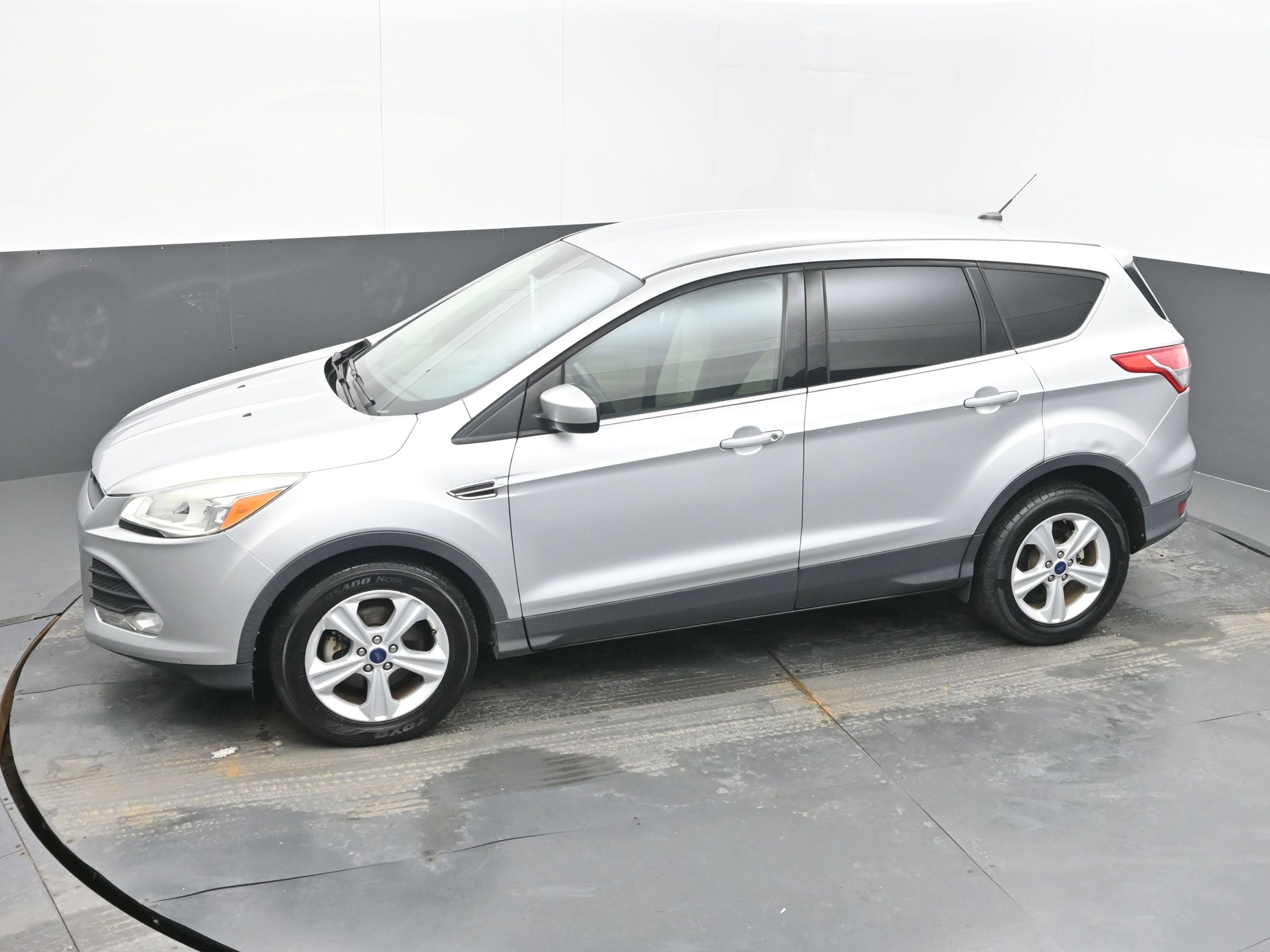 Used 2016 Ford Escape SE image 29