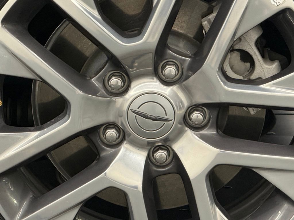 Used 2022 Chrysler Pacifica Pinnacle FWD image 17
