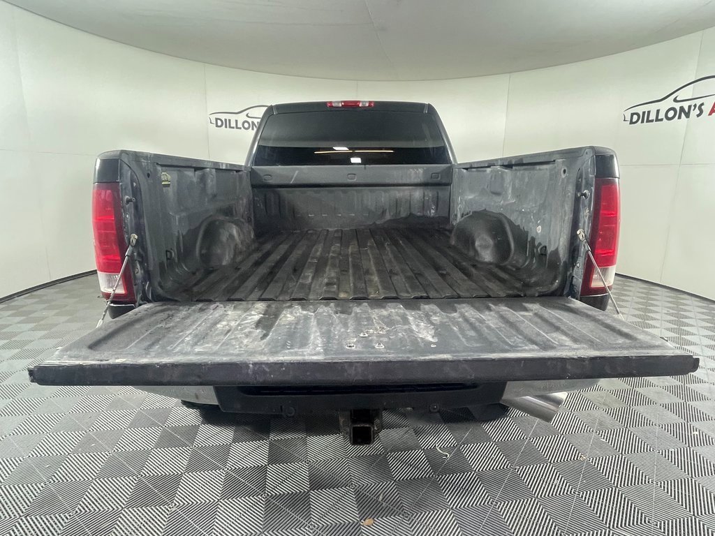 Used 2009 GMC Sierra 2500 SLT w/ SLT Convenience Package image 6
