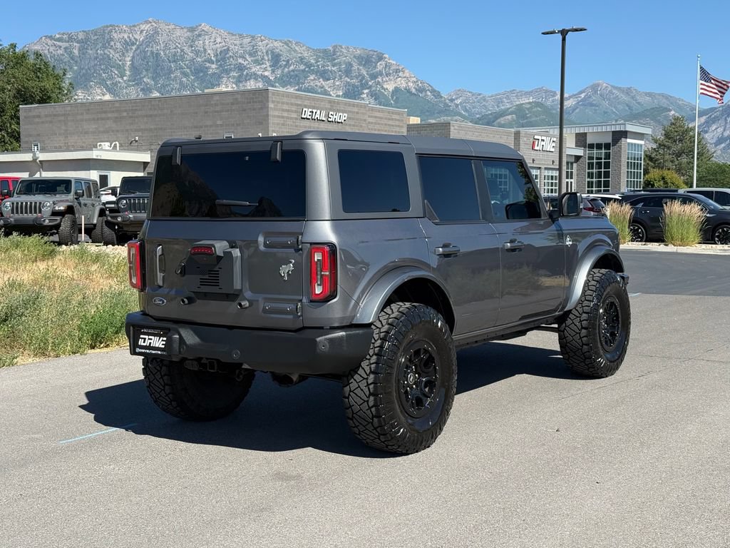 Used 2021 Ford Bronco Outer Banks AWD/4WD image 9
