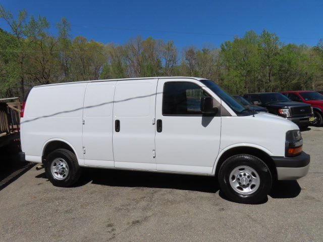 Used 2019 Chevrolet Express 2500 RWD image 5