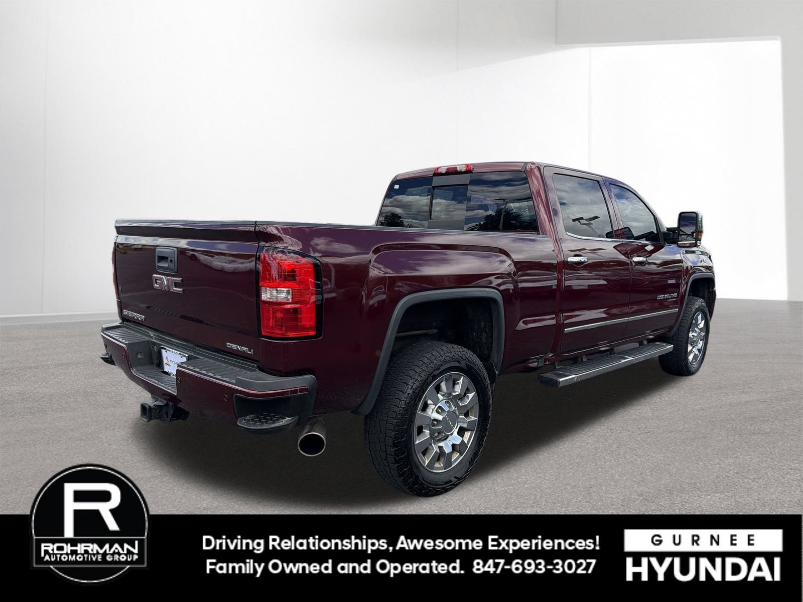 Used 2016 GMC Sierra 2500 Denali w/ Duramax Plus Package AWD/4WD image 10