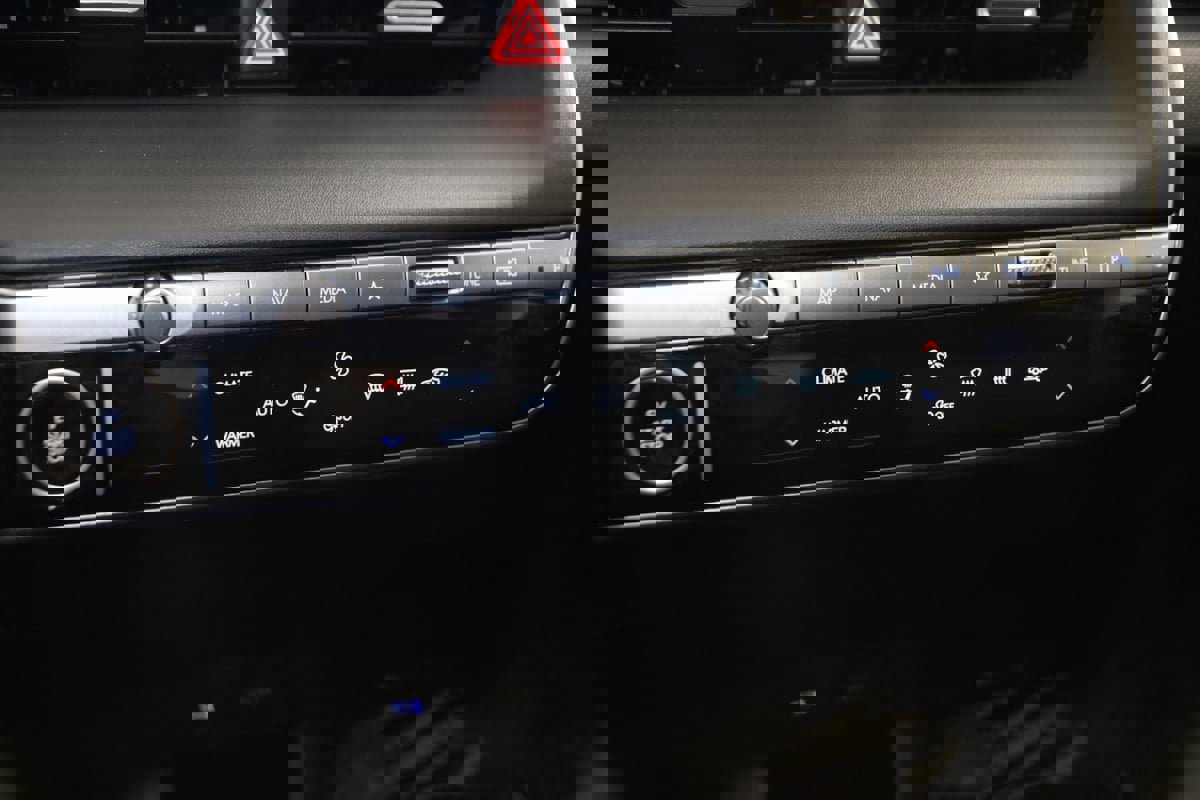 Used 2024 Hyundai Ioniq 5 SEL image 32