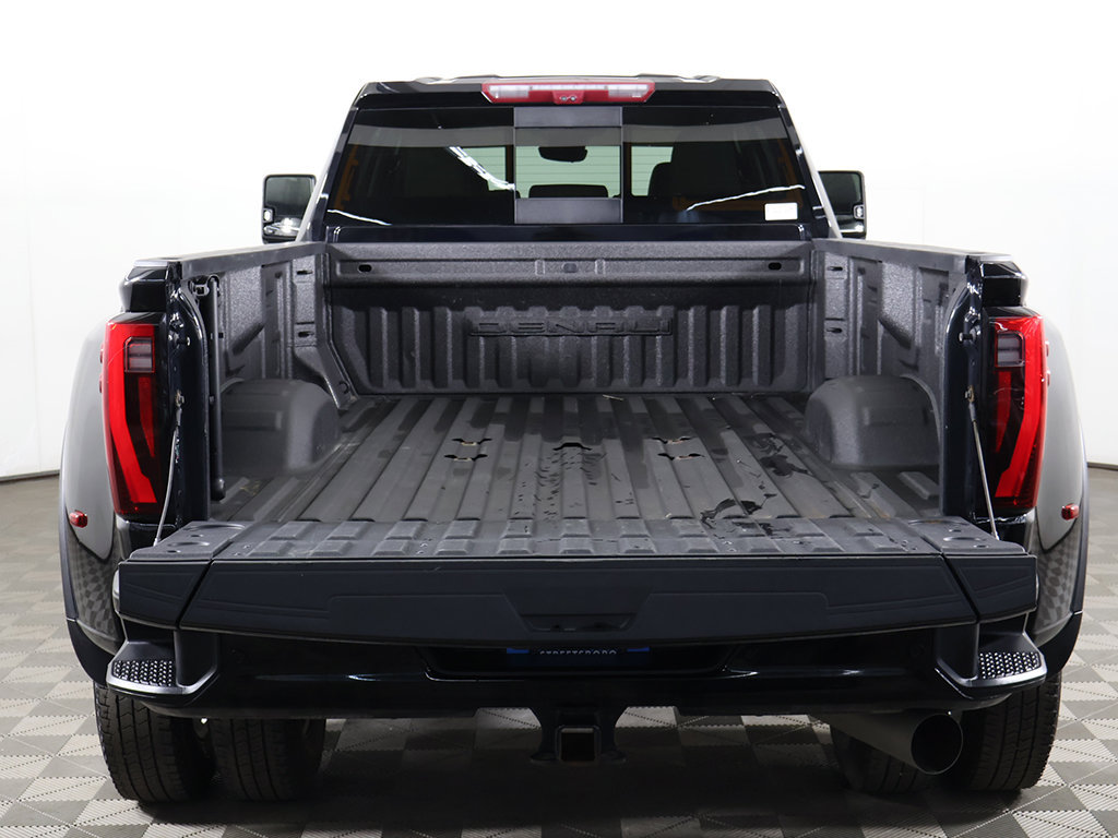Used 2024 GMC Sierra 3500 Denali w/ Denali Reserve Package AWD/4WD image 26