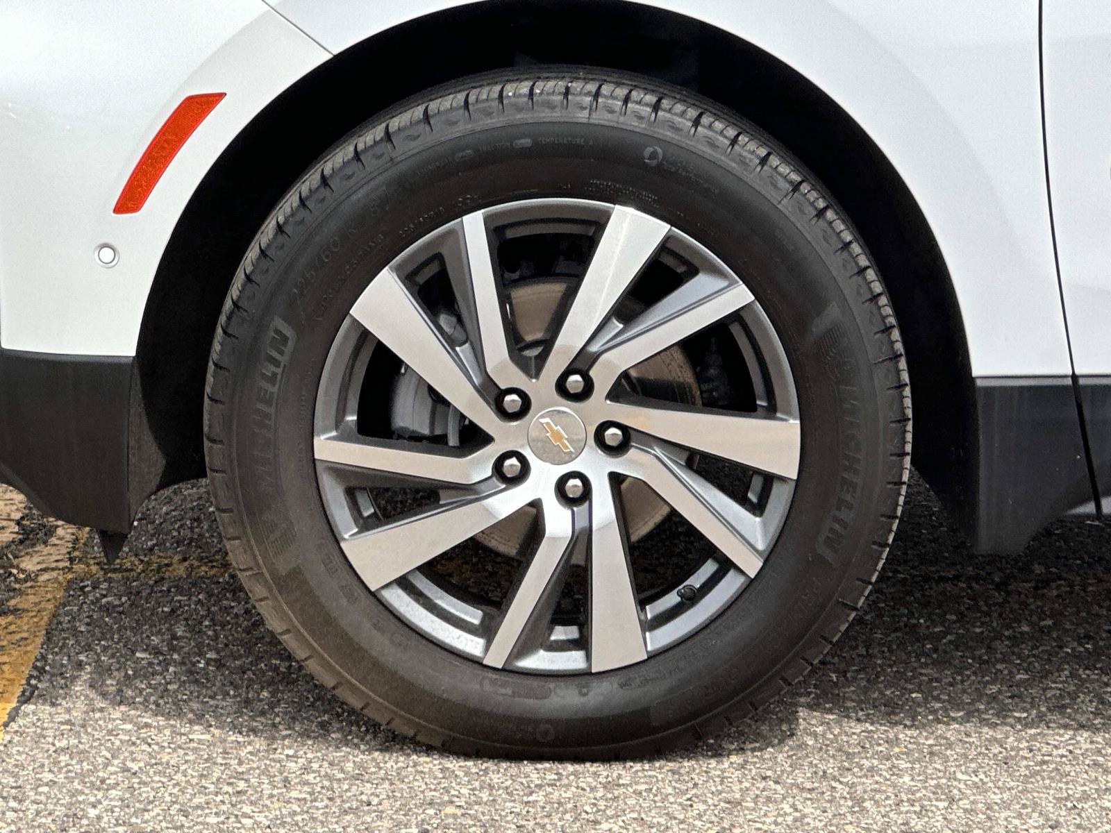 Certified 2024 Chevrolet Equinox Premier AWD/4WD image 8