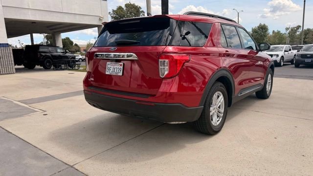 Used 2023 Ford Explorer XLT RWD image 3