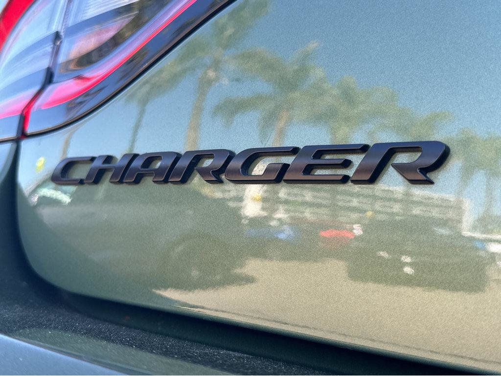 Used 2023 Dodge Charger SXT w/ Blacktop Package RWD image 37